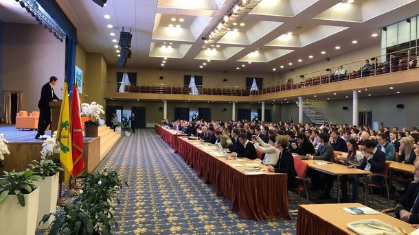 В Петербурге открылась конференция молодых ученых "Дальние горизонты науки"