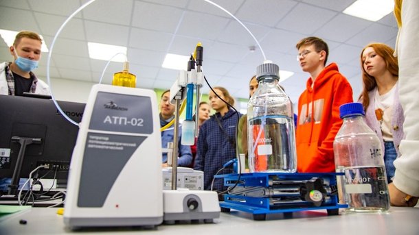 На острие науки: в Год науки и технологий более 6 тысяч школьников посетили научные лаборатории