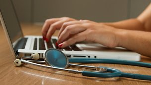 Сеченовский университет открыл набор в 9 сезон акселератора SechenovTech
