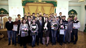 Председатель Координационного совета Фёдор Войтоловский поздравил молодых учёных, получивших гранты Президента Российской Федерации