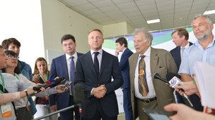 Дмитрий Ливанов и Жорес Алферов открыли форум «Наука молодых – наука будущего»